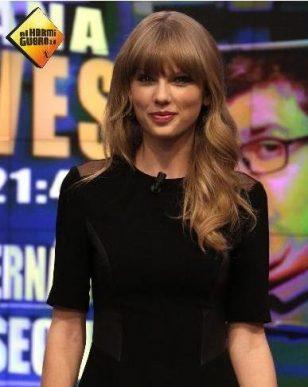 Taylor Swift has partnered with Scholastic to donate 25,000 new books to schools. She has supported this since last year when she released a 30-minute video about the importance of kids and reading. Photo attribution to El Hormiguero. 