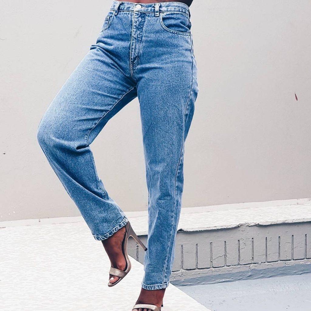 The famous Mom Jeans making its comeback!