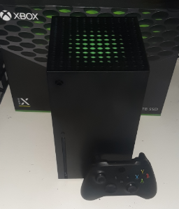 "Xbox Series X 2" by Der. Bellemer is licensed under CC BY-SA 4.0.
